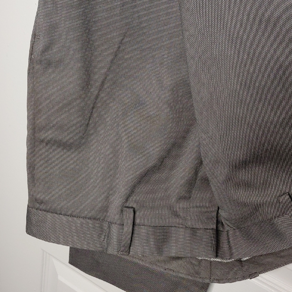 Banana Republic Charcoal Dress Pants for Men - Picture 5 of 5